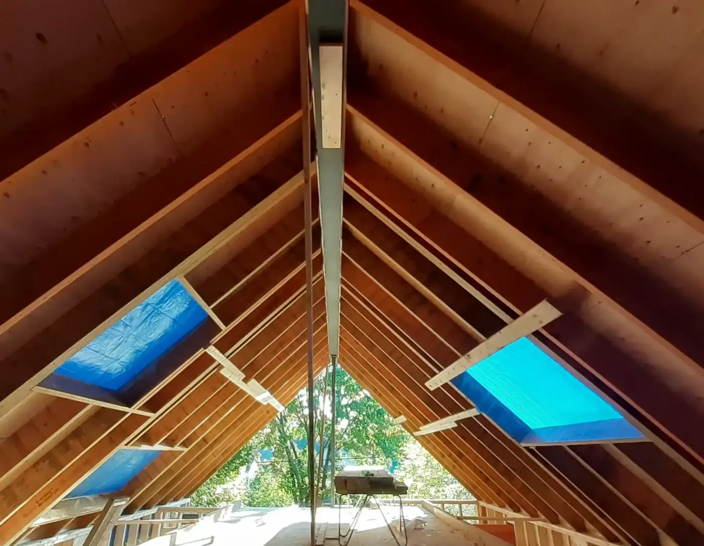 Comble avec entretoises de ventilation posées avant l’isolant